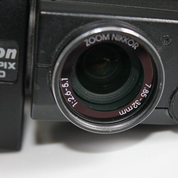 Nikon COOLPIX 4500 Digital Camera 4.0 MP 4x Zoom W/Teleconverter TC-E3ED - Picture 7 of 16